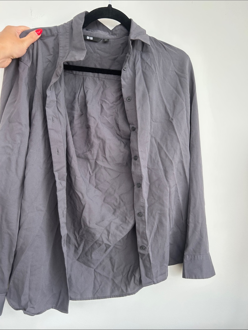Uniqlo Lightweight Button-Up Shirt Jacket in Gray